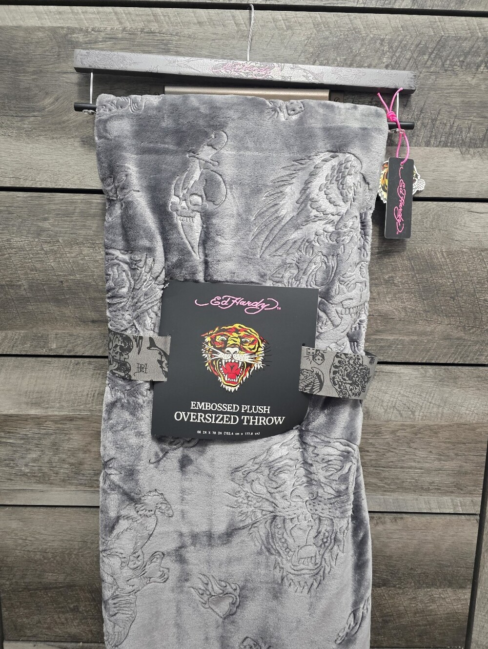 Ed Hardy Tiger Eagle Oversized Embossed Throw Blanket New
